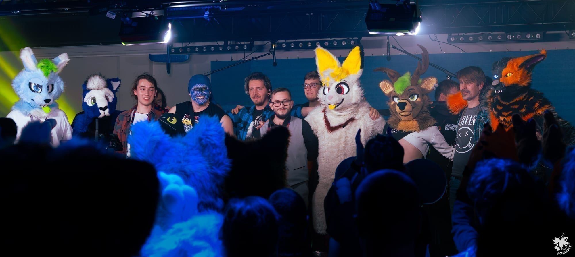Yes, It's Warm! on stage in fursuit